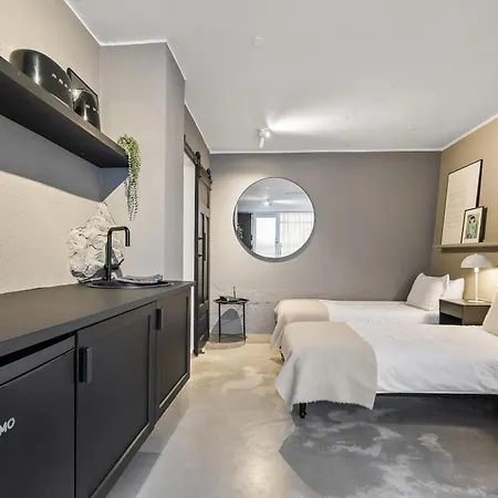 Spacious In Downtown